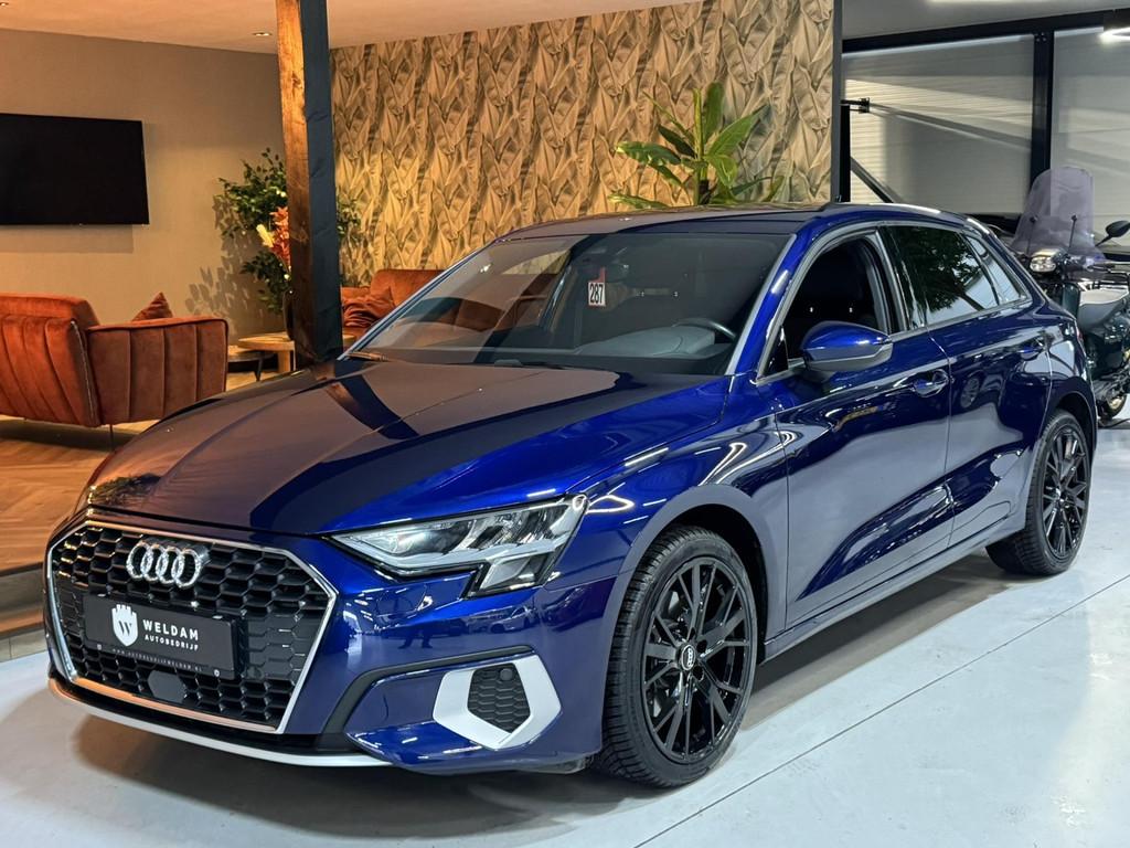 Audi A3 Sportback 35 TFSI S edition Garantie Carplay StoelVW, Stof, 4 cilinders, 150 pk, Blauw
