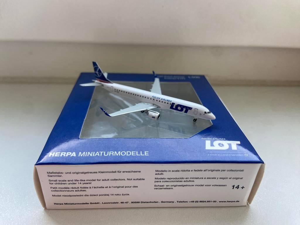 Herpa wings 1/500 Lot Embraer 195, Ophalen of Verzenden, Nieuw, Schaalmodel