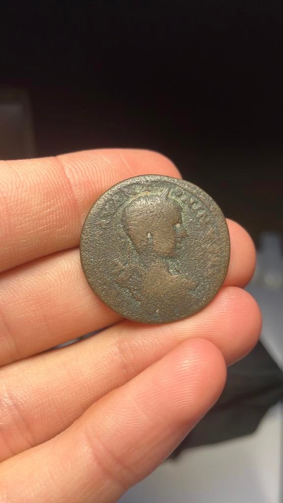 Onbekende Romeinse munt met tempel, Ophalen of Verzenden, Italië, Losse munt