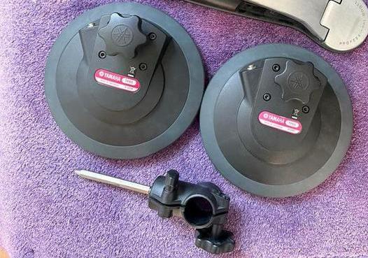 2x Yamaha TP65 V-drum pads en 1x rack mount, Ophalen of Verzenden, Gebruikt, Yamaha, Elektronisch
