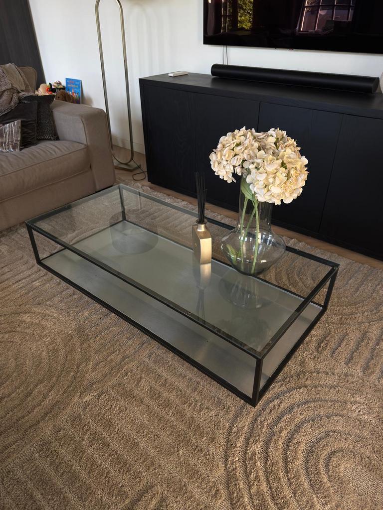 Luxe glazen salontafel krasvrij nieuwprijs 550., Ophalen of Verzenden, Zo goed als nieuw