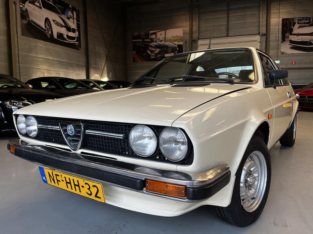 Alfa Romeo Alfasud 1.5 Sprint Plus (bj 1979), Voorwielaandrijving, Stof, 95 pk, Wit