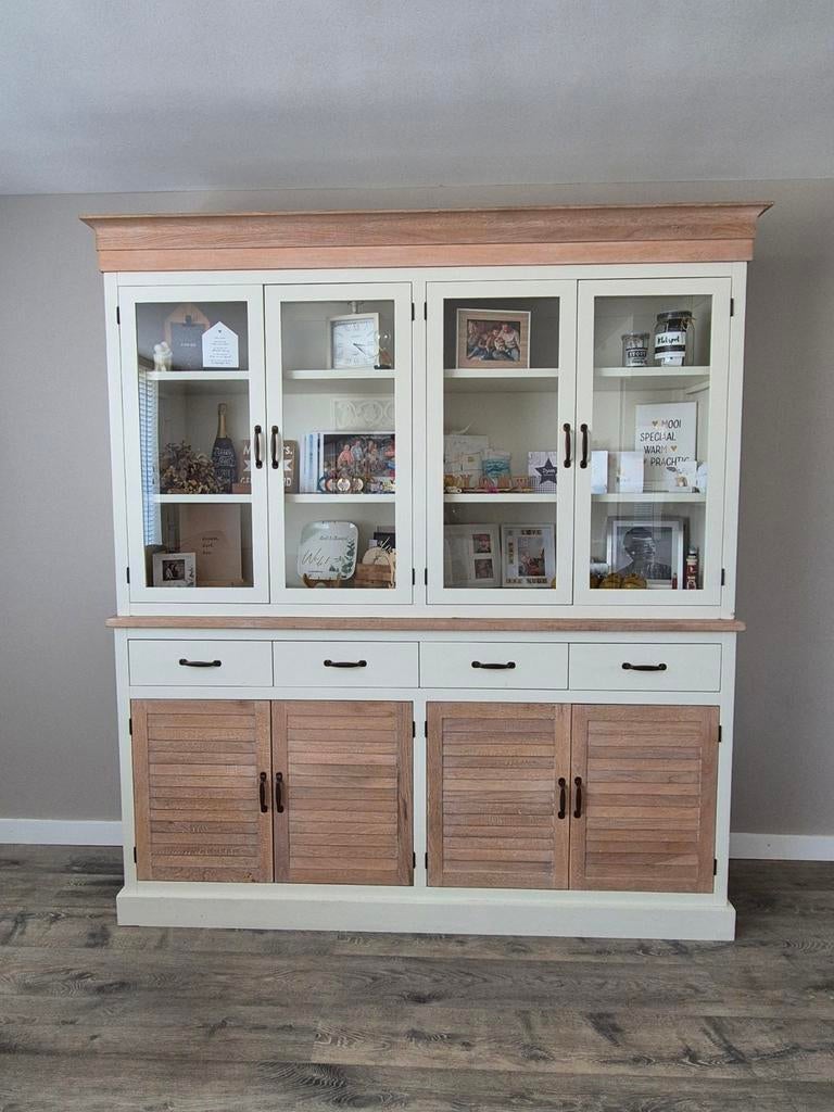 Landelijk buffetkast met vitrine en opbergruimte, Met deur(en), 150 tot 200 cm, Ophalen of Verzenden, Zo goed als nieuw