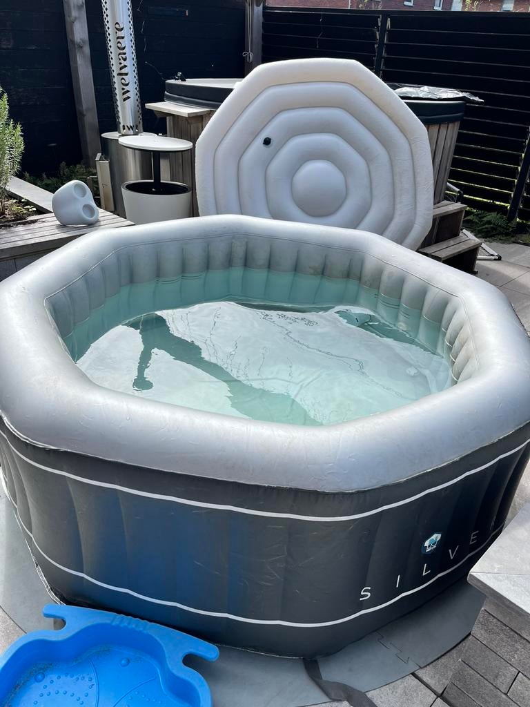 Netspa jacuzzi 5 personen (Silver) incl. Cover en extra’s, Ophalen, Zo goed als nieuw, Filter