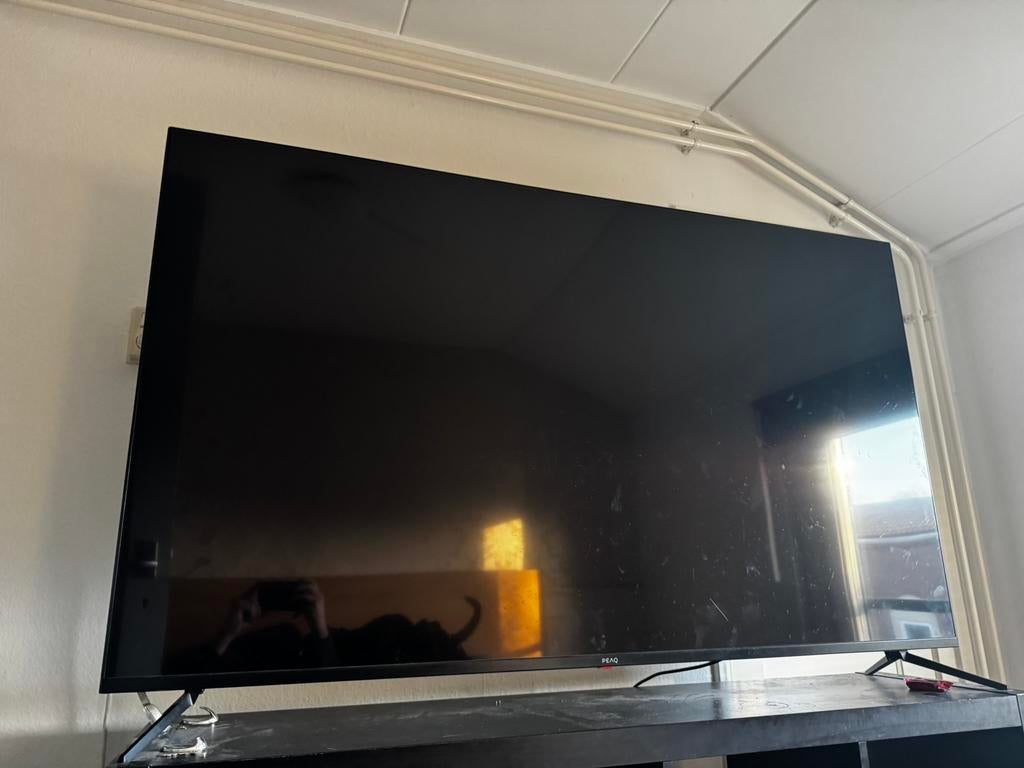 PEAQ tv 70 inch, 50 Hz, Zo goed als nieuw, 4k (UHD), Smart TV