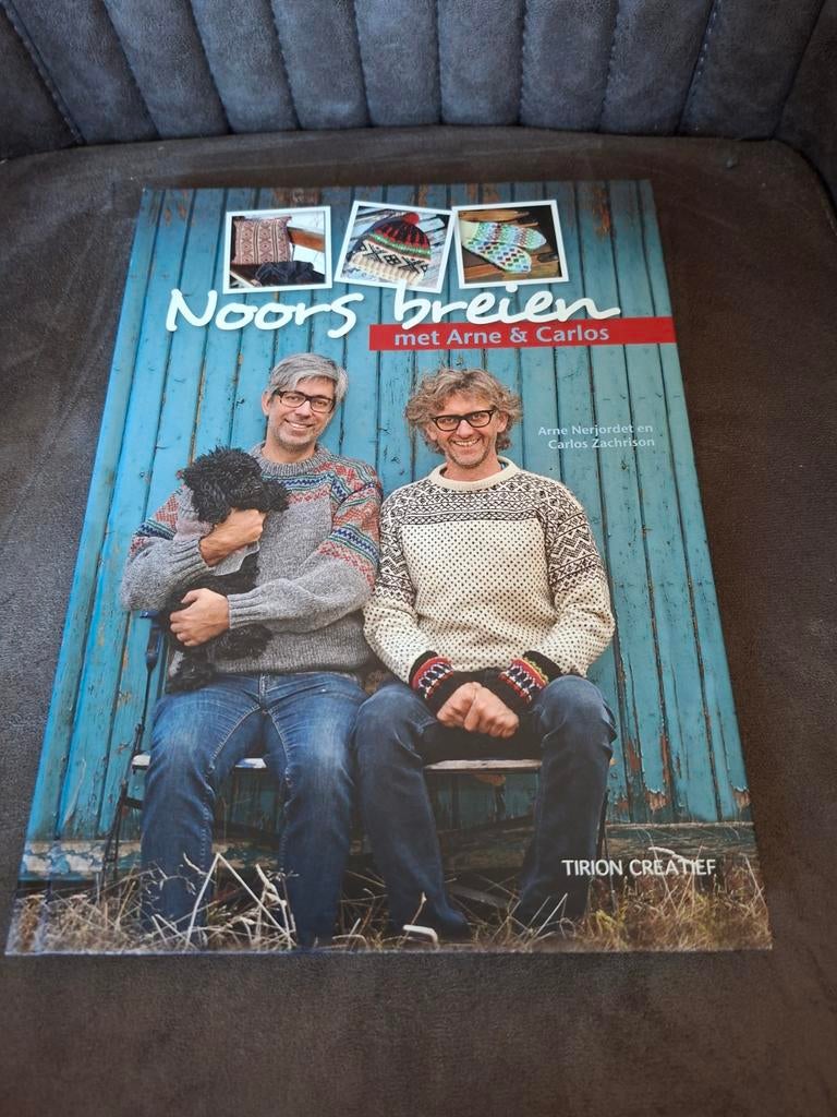 Noors breien met Arne & Carlos - Breiboek, Boeken, Ophalen of Verzenden, Zo goed als nieuw, Breien en Haken, Arne & Carlos