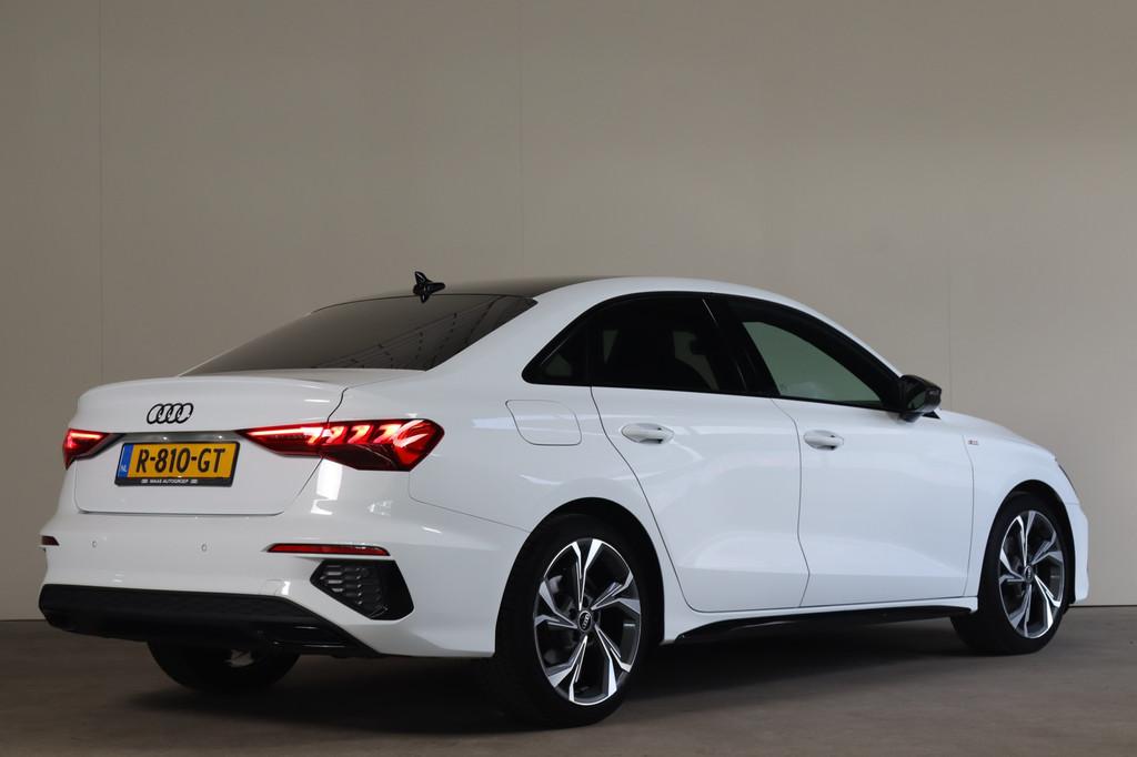 Audi A3 Limousine 30 TFSI S-Line edition NL-Auto! Apple Car-, Auto's, Gebruikt, Wit, Origineel Nederlands, Bedrijf