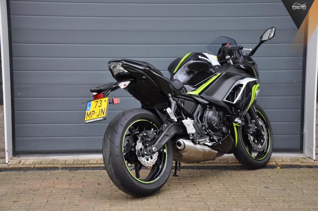 Kawasaki Ninja 650 KRT 1673 kilometers! - foto 3