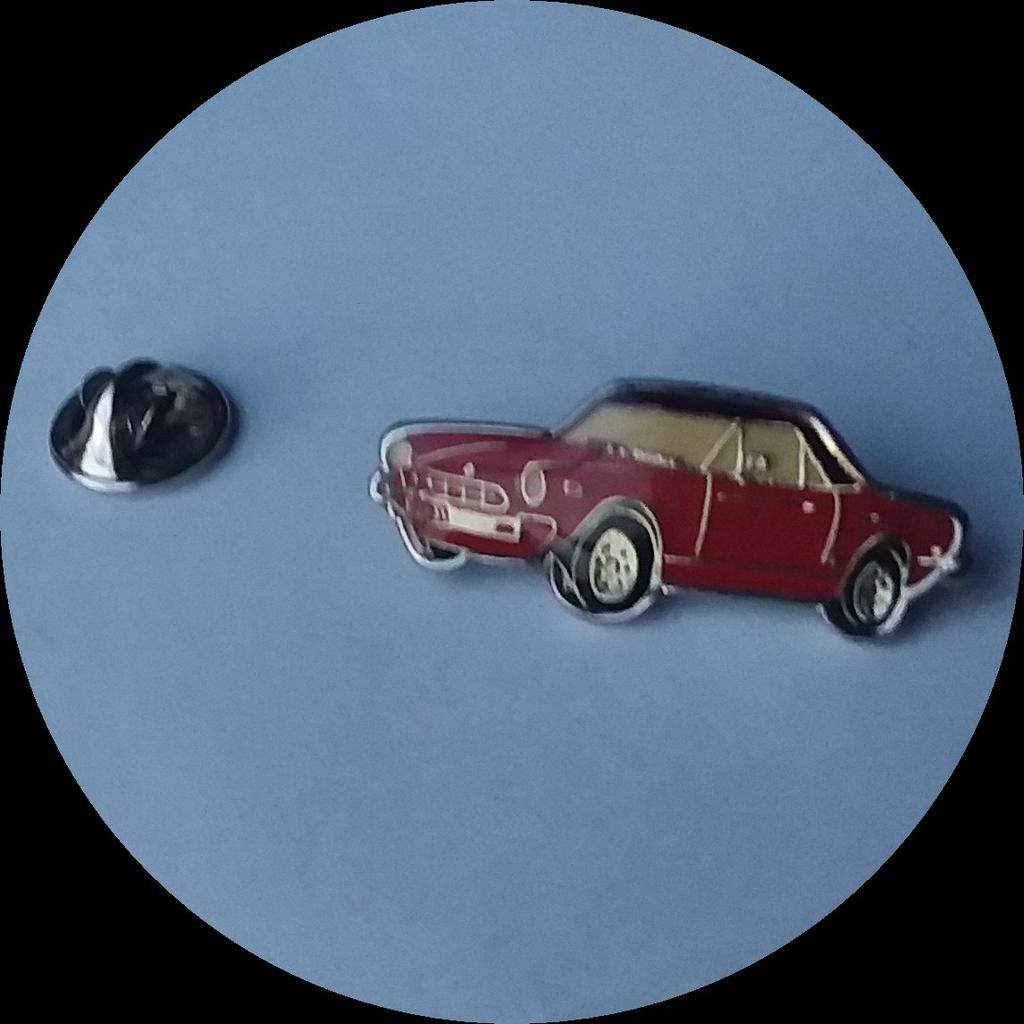 FIAT 124 SPIDER pin, Ophalen of Verzenden, Zo goed als nieuw, Transport, Speldje of Pin