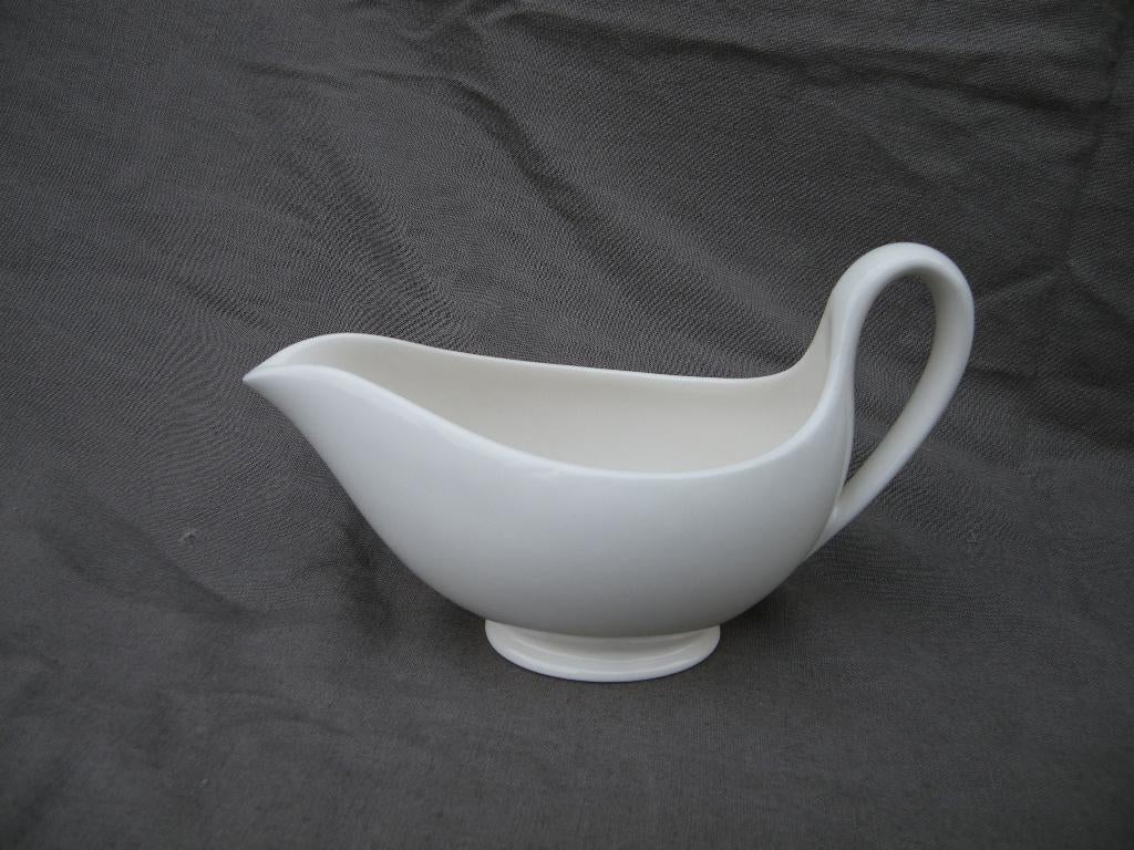 Wedgwood TRADITIONAL PLAIN  Puntgave jus/sauskom, Ophalen of Verzenden, Zo goed als nieuw, Kom(men), Wedgwood