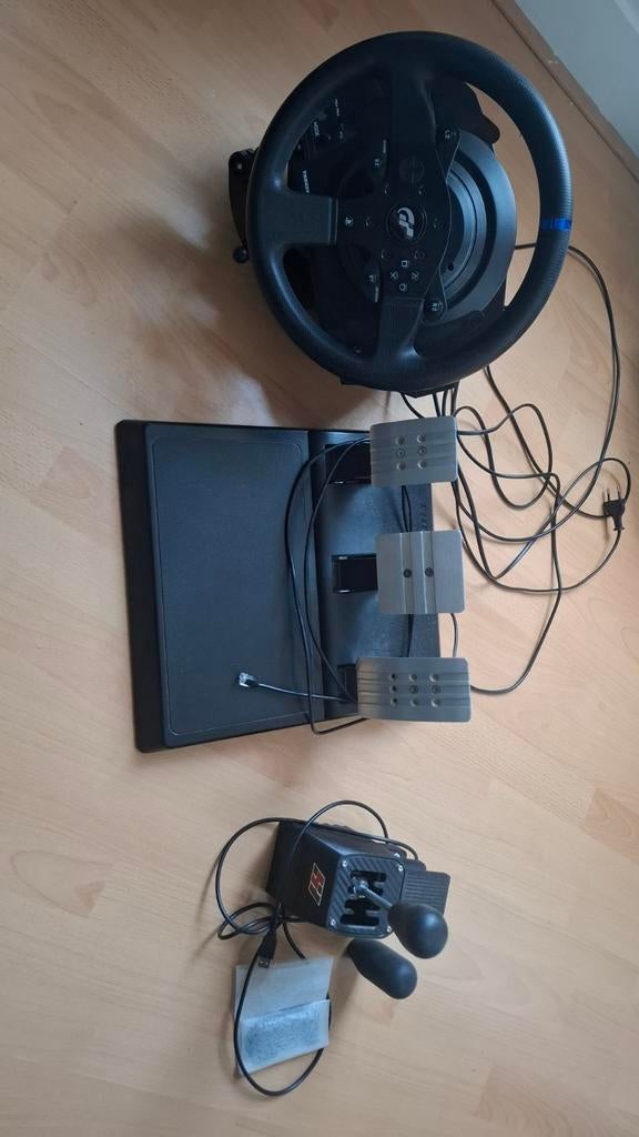 Thrustmaster T300RS GT + SHH Newt 2 Shifter, Ophalen, Gebruikt, 1 speler, Racen en Vliegen