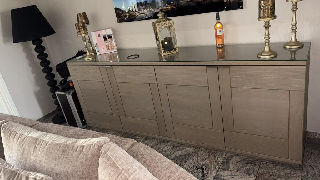 Te koop dressoir en vitrine kast, Overige materialen, Ophalen of Verzenden, Zo goed als nieuw, 200 cm of meer