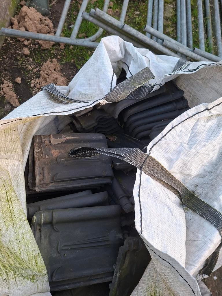 650 kruispannen blauw gesmoord. Teeuwen, Ophalen