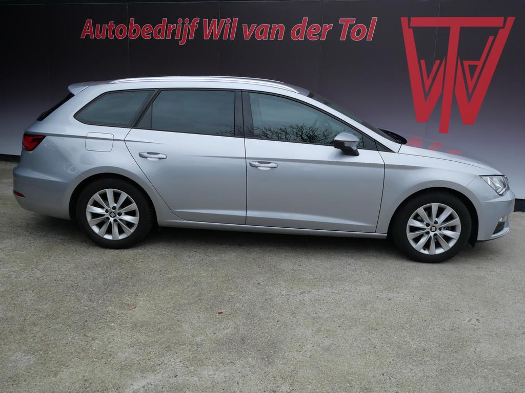 SEAT Leon ST 1.0 EcoTSI STYLE INTENSE | NAVIGATIE | CARPLAY, Voorwielaandrijving, Stof, Gebruikt, Leon