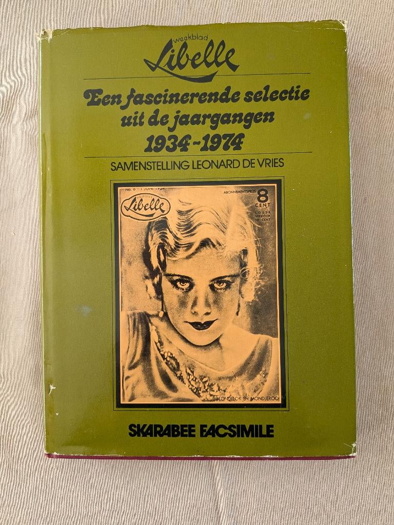 Libelle - Een fascinerende selectie uit jaargangen 1934-1974, Ophalen of Verzenden, Gelezen, Media