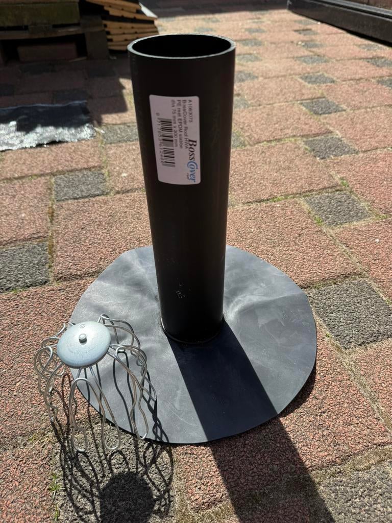Hemelwaterafvoer, onderuitloop EPDM, Doe-het-zelf en Verbouw, Buizen en Afvoer, Ophalen, Pvc, 6 meter of meer, Overige typen