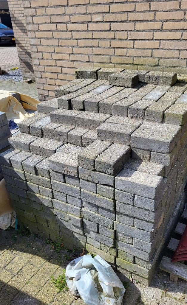 Gratis af te halen, Ophalen of Verzenden, Beton, Klinkers