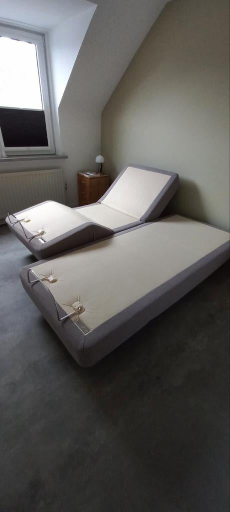 Tempur boxspring 2x 1-persoons 90x210 cm elektrisch verstelb, Ophalen, 90 cm, 210 cm, Tweepersoons