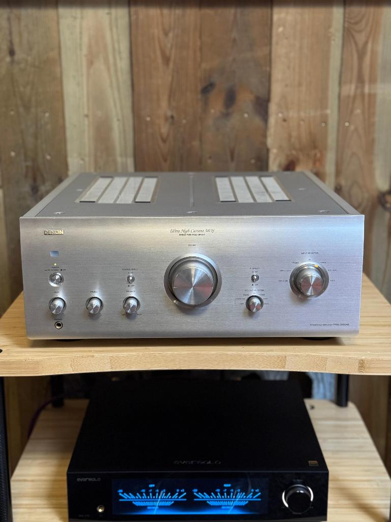 Denon PMA 2000 AE, Gebruikt, 120 watt of meer, Stereo, Ophalen
