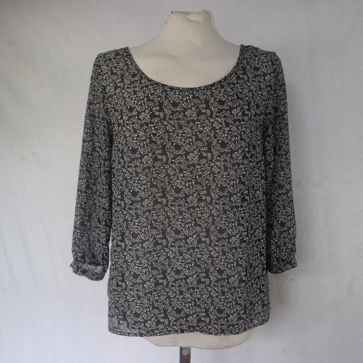 Leuk zwart-wit licht doorschijnend shirt.Mt 36.Merk Divided, ., Zwart, Ophalen of Verzenden, Zo goed als nieuw