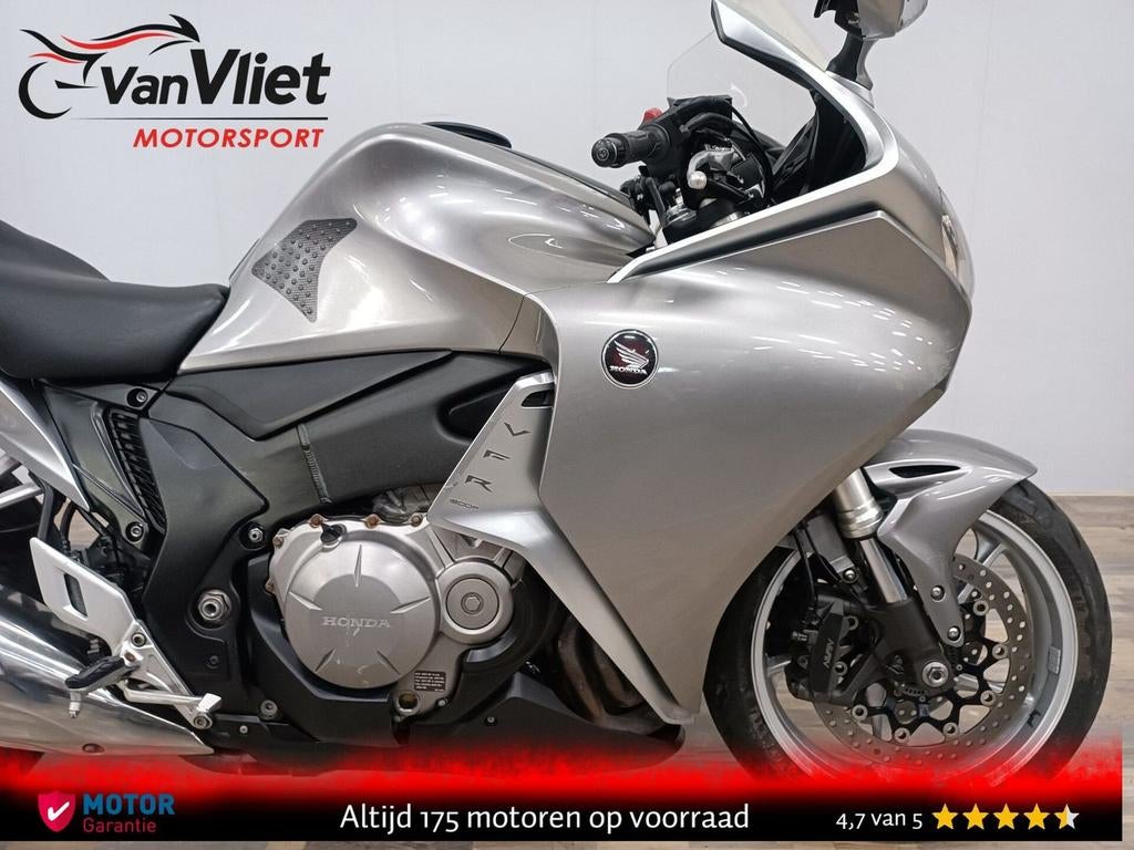 Leuke Honda VFR 1200 F bj 2010 Koopje.! - foto 3