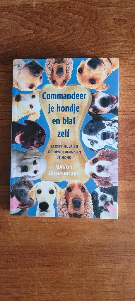 Hondenboeken, Ophalen of Verzenden, Zo goed als nieuw