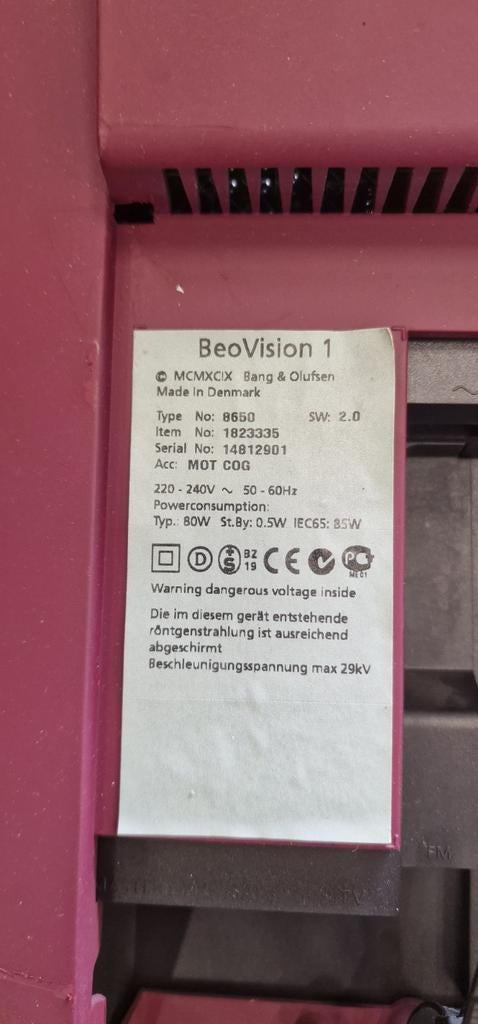 B&O BeoVision 1 inclusief statief, Gebruikt, LCD, 60 tot 80 cm, Ophalen