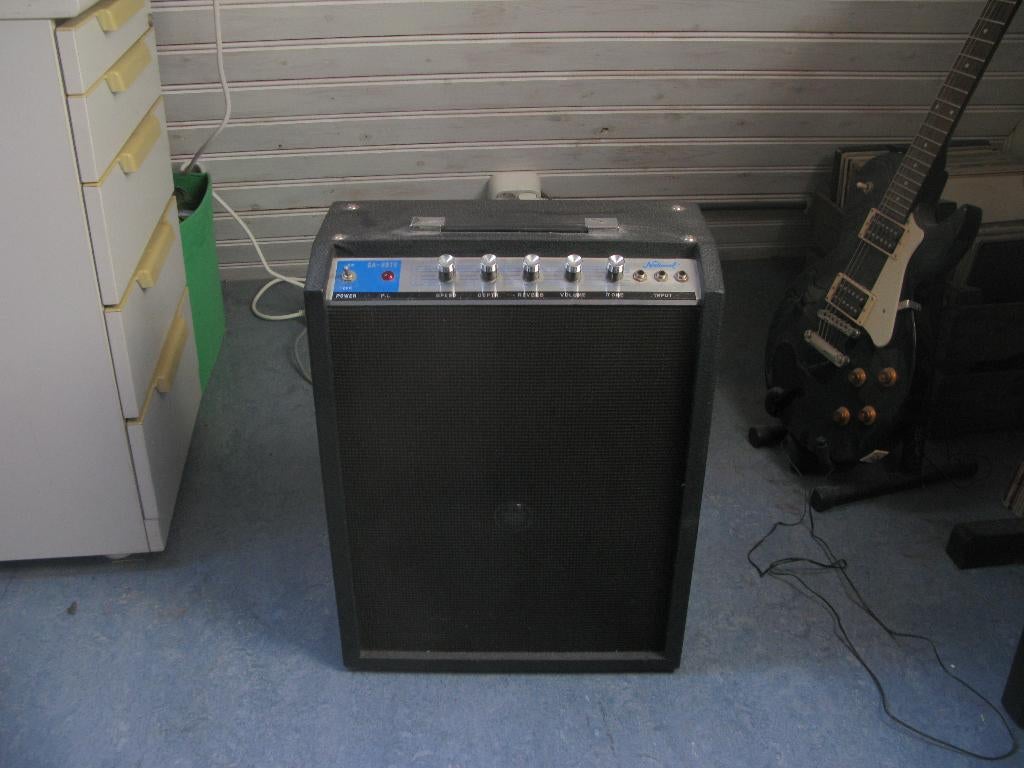 National GA-99TR gitaarversterker, Muziek en Instrumenten, Versterkers | Bas en Gitaar, Ophalen, Gebruikt, Gitaar, Minder dan 50 watt