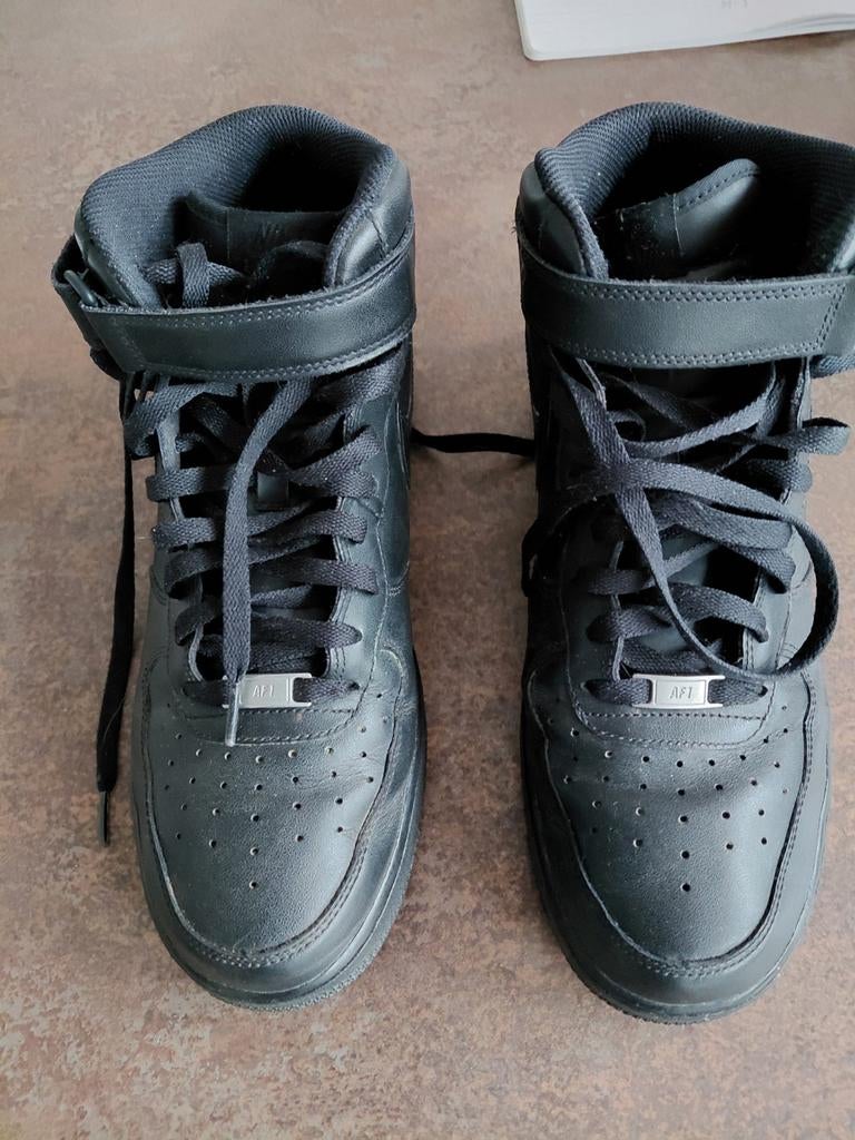 Nike Air Force 1 Mid zwarte sneakers maat 45, Kleding | Heren, Schoenen, Ophalen of Verzenden