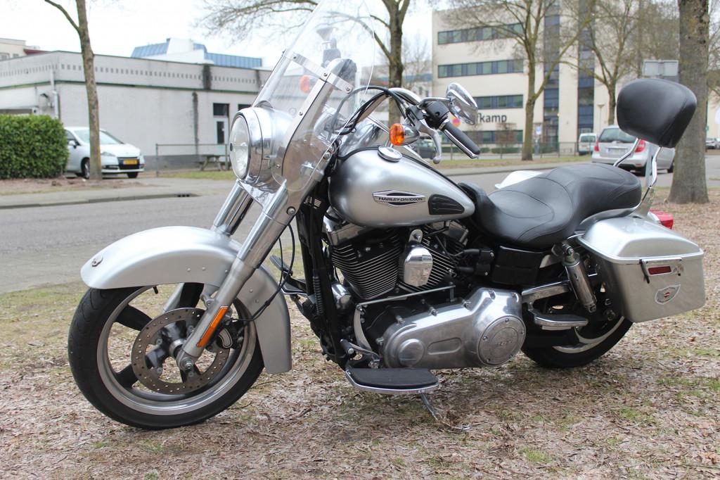 Harley-Davidson Dyna Switchback FLD Dyna Switchback - foto 2