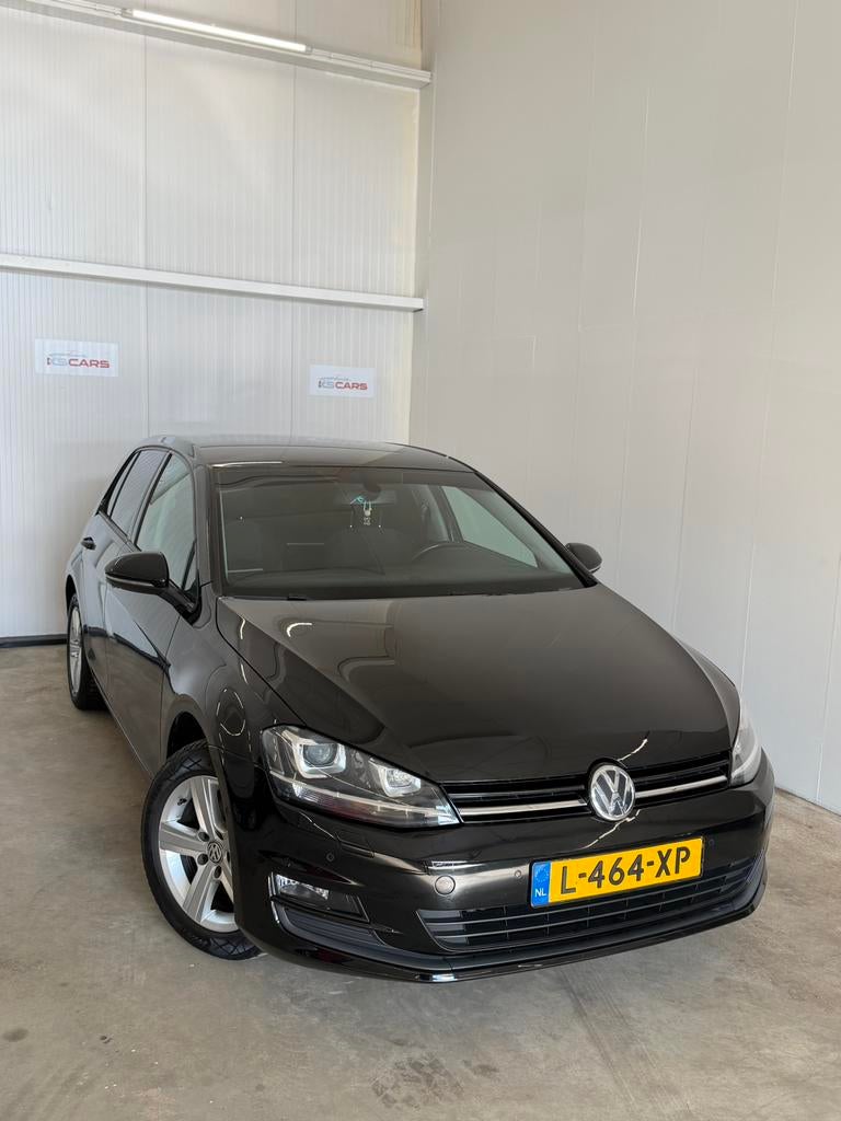 Volkswagen Golf 7 1.2 TSI Cup Edition GTI Look Parkingassist, Voorwielaandrijving, 4 cilinders, 610 kg, Zwart