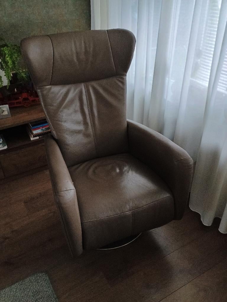 Mooie relaxstoel, Huis en Inrichting, Fauteuils, Ophalen, Minder dan 75 cm, Leer, Zo goed als nieuw