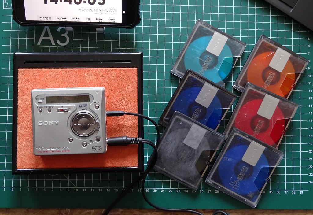 Sony Walkman MZ-R700 MDLP Player/Recorder + 6xDiscs – Getest, Ophalen of Verzenden, Minidisc-recorder