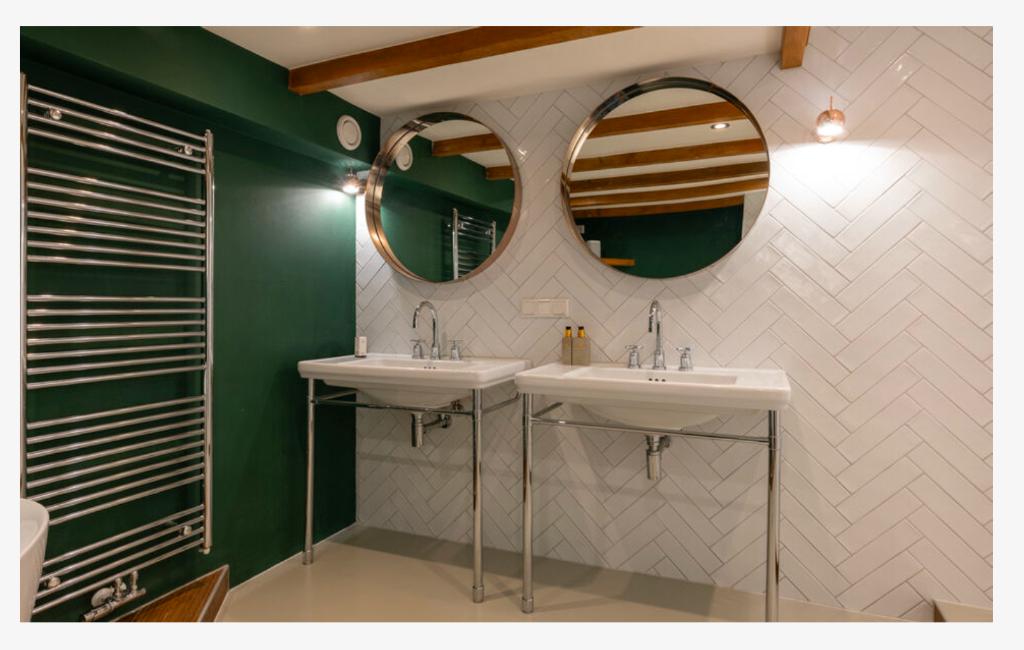 2x Catalano Canova Royal wastafel + chromen poten + kranen, Doe-het-zelf en Verbouw, Sanitair, Ophalen, Zo goed als nieuw, Wastafel