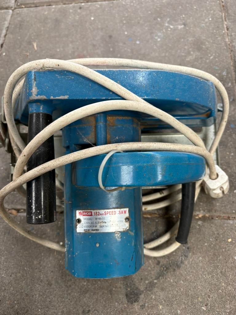 Ryoby 182 mm 1400 watt cirkelzaag 230v, Cirkelzaag, Ophalen of Verzenden, Zo goed als nieuw, 30 tot 70 mm