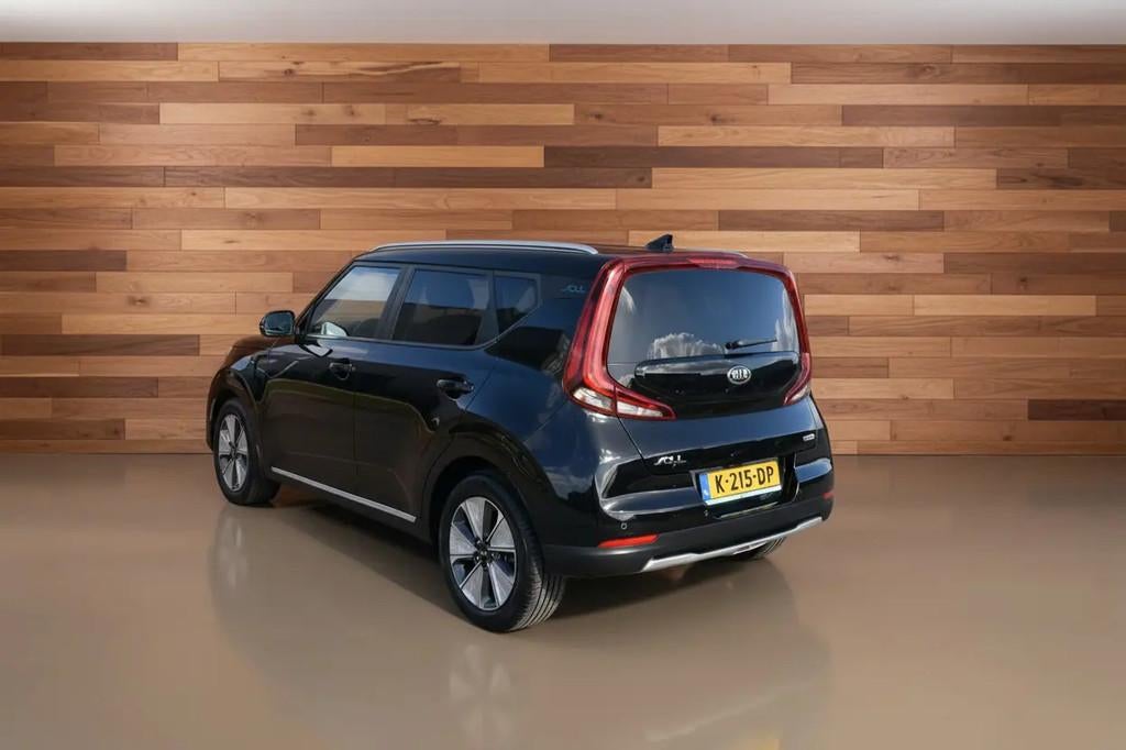 Kia e-Soul DynamicPlusLine 39.2 kWh € 16.950,00, Automaat, 136 pk, Gebruikt, Leder en Stof