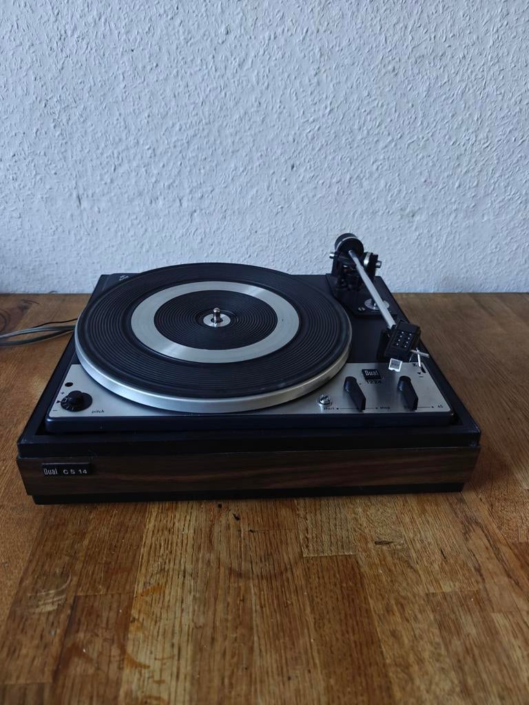 Dual 1224, Gebruikt, Automatisch, Ophalen of Verzenden, Platenspeler