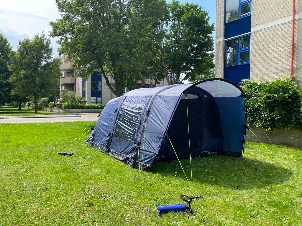 Outwell Flagstaff 5A tent met opblaasbare tentstokken, Caravans en Kamperen, Tenten, Gebruikt, Ophalen