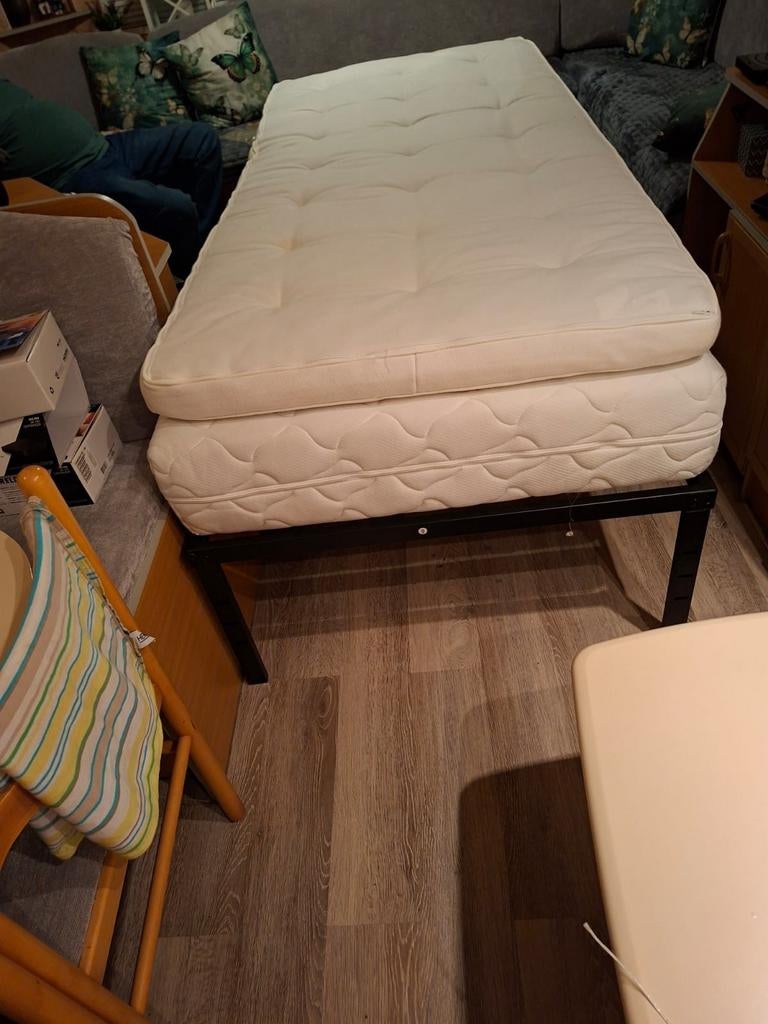 Mooi sterk ijzeren bed 90/200 met matras en topmatras, Ophalen, 90 cm, Eenpersoons, Zwart