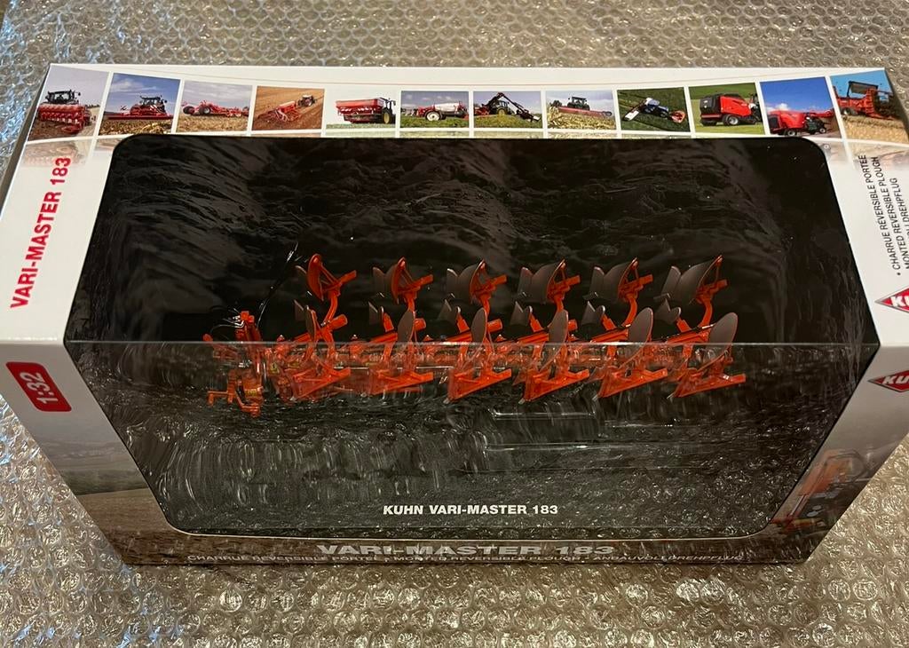 Kuhn Varimaster 183 1:32 Universal Hobbies, Verzenden, Zo goed als nieuw, Tractor of Landbouw, Universal Hobbies