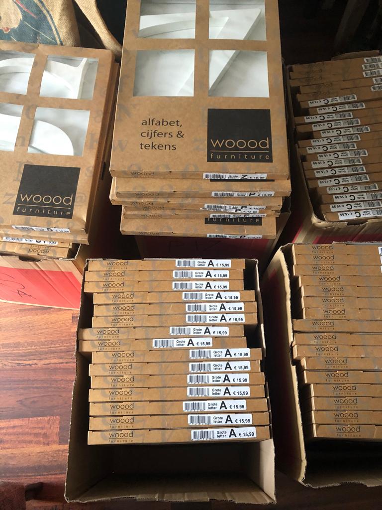 woood furniture letters, Ophalen, Nieuw