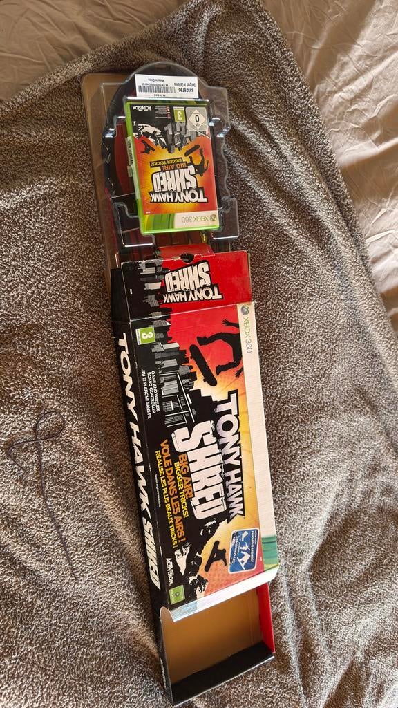 Tony Hawk Shred Xbox 360 met Skateboard Controller, Ophalen, 1 speler, Zo goed als nieuw, Vanaf 3 jaar