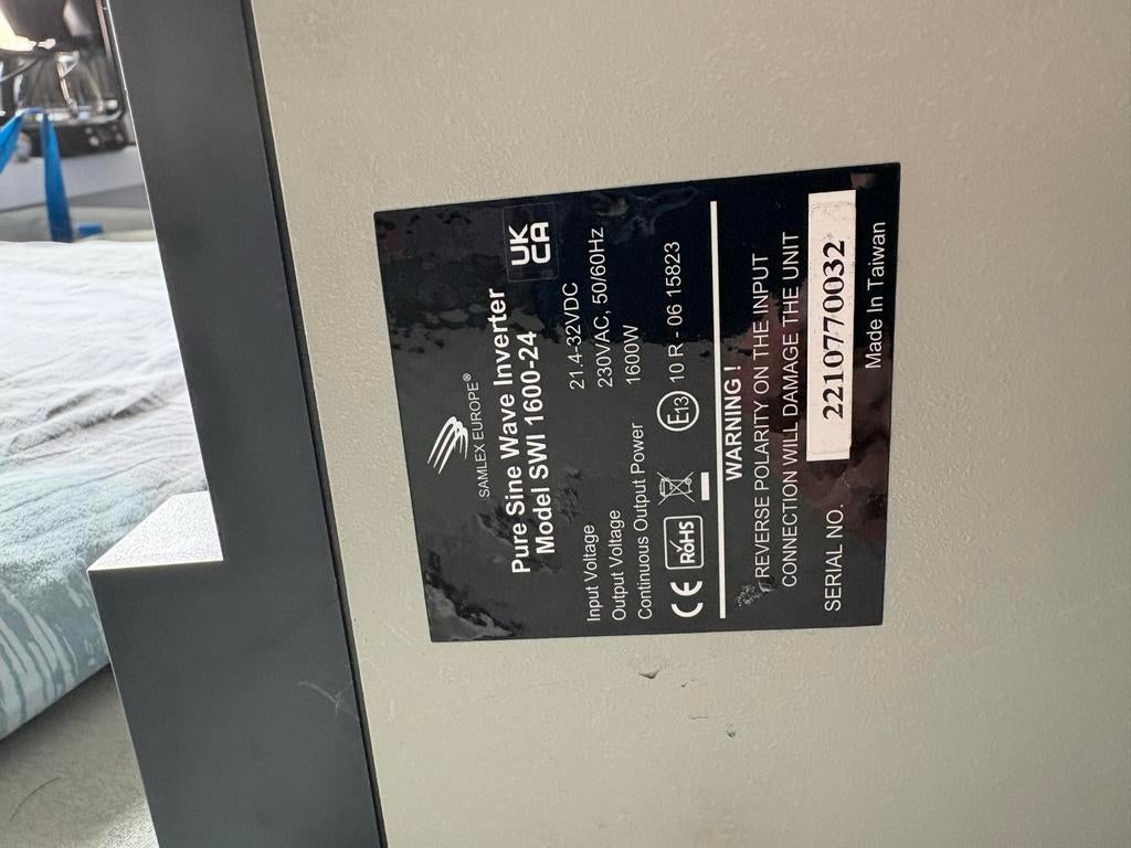 Samlex Europe Pure Sine Wave Inverter SWI 1600-24, Ophalen of Verzenden, Gebruikt, Overige typen