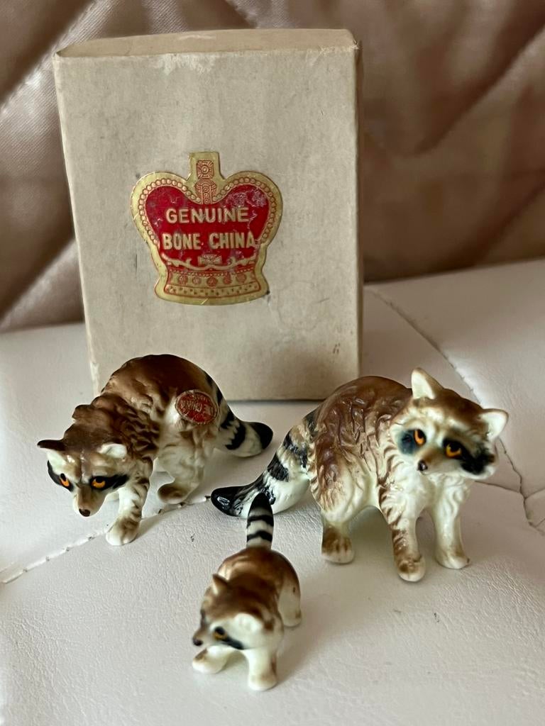 Genuine bone china wasbeer familie porselein 3 delige set, Ophalen of Verzenden, Zo goed als nieuw, Dier