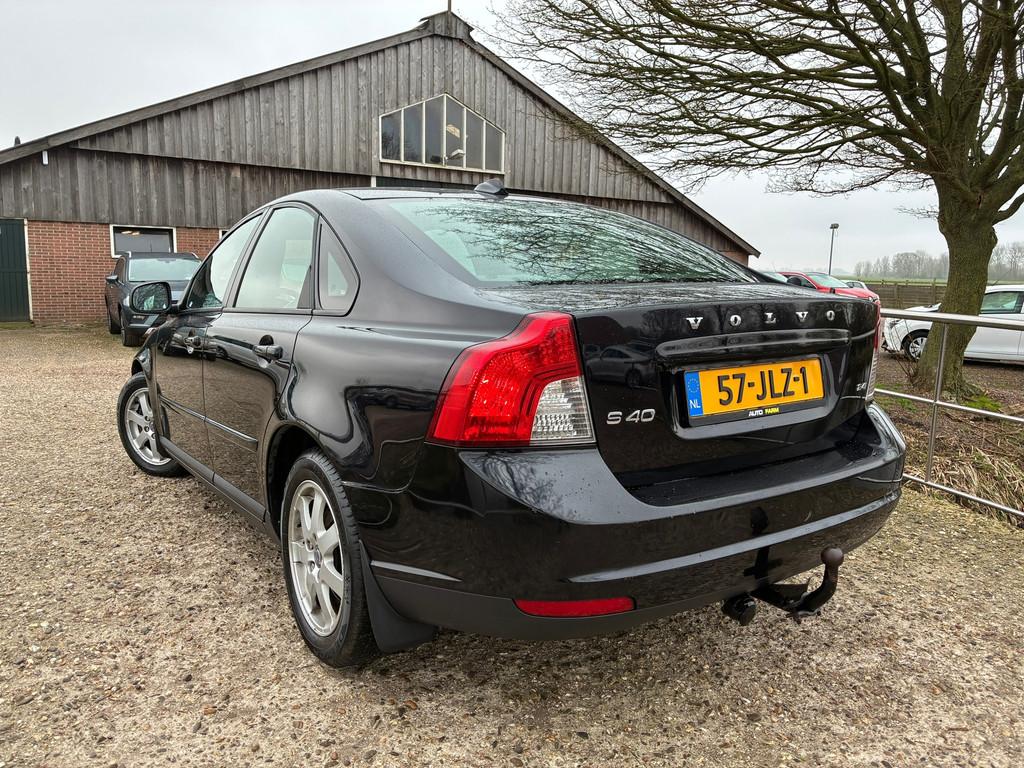 Volvo S40 2.4i Edition I | Nieuwe Apk + Cruise + Airco Nu, Voorwielaandrijving, Stof, Gebruikt, Zwart