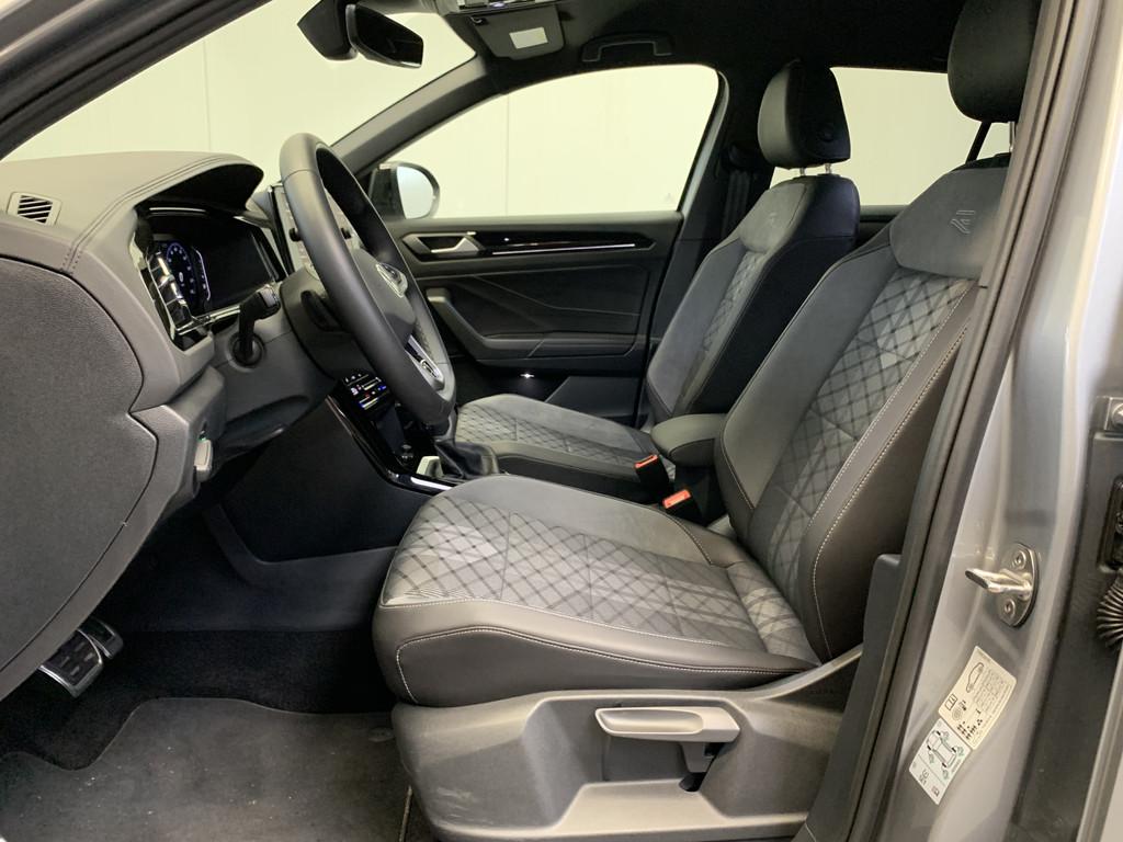 Volkswagen T-Roc 1.5 TSI 150PK R-Line Black Line IQ LIGHT-CA, 12 maanden, 1258 kg, Adaptive Cruise Control, 4 cilinders