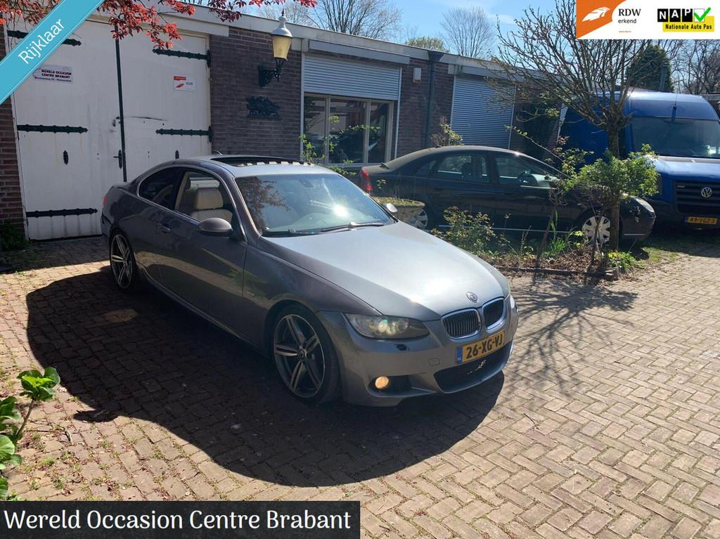 BMW 3-serie Coupé 335d High Executive, Auto's, BMW, Achterwielaandrijving, 2993 cc, 4 stoelen, Parkeersensor