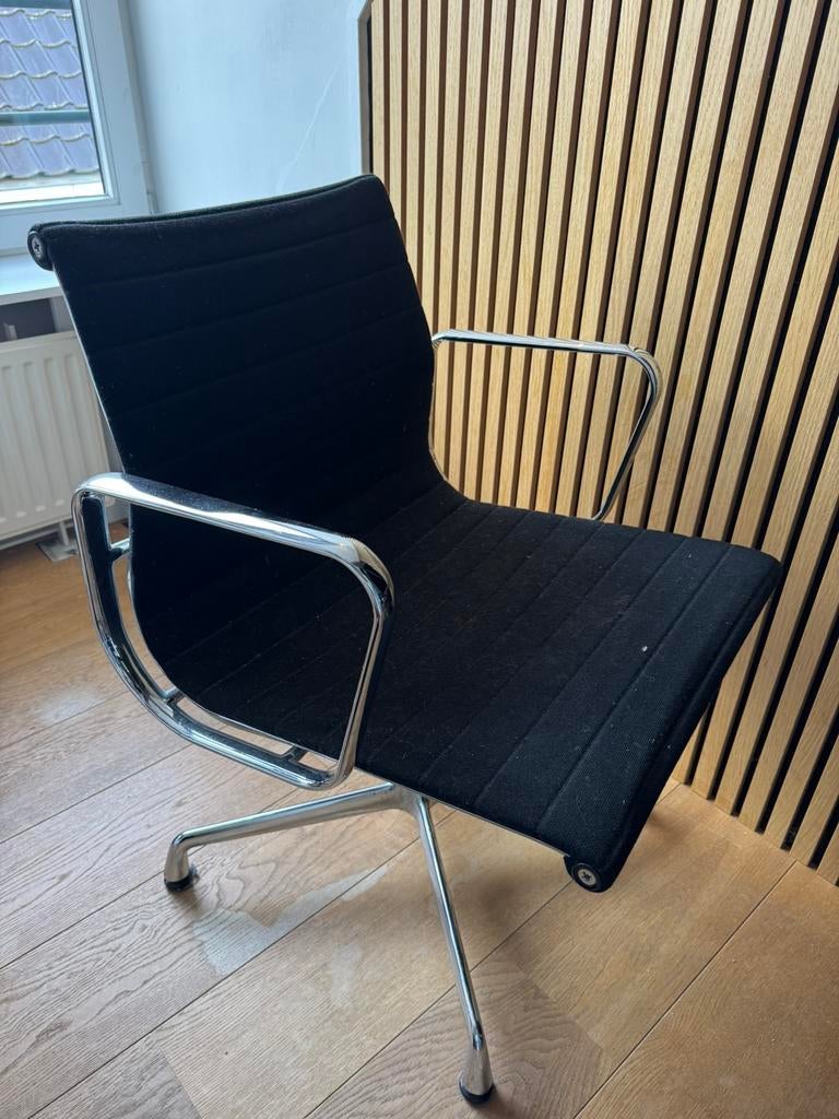 Herman Miller Vitra Eames Bureaustoel (2x, prijs per stuk), Ophalen, Gebruikt, Zwart