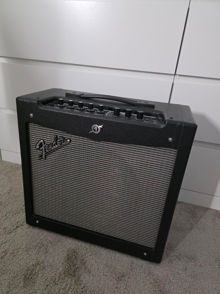 Fender Mustang V2 Gitaarversterker - Goede Staat, Ophalen, Gebruikt, Gitaar, Minder dan 50 watt