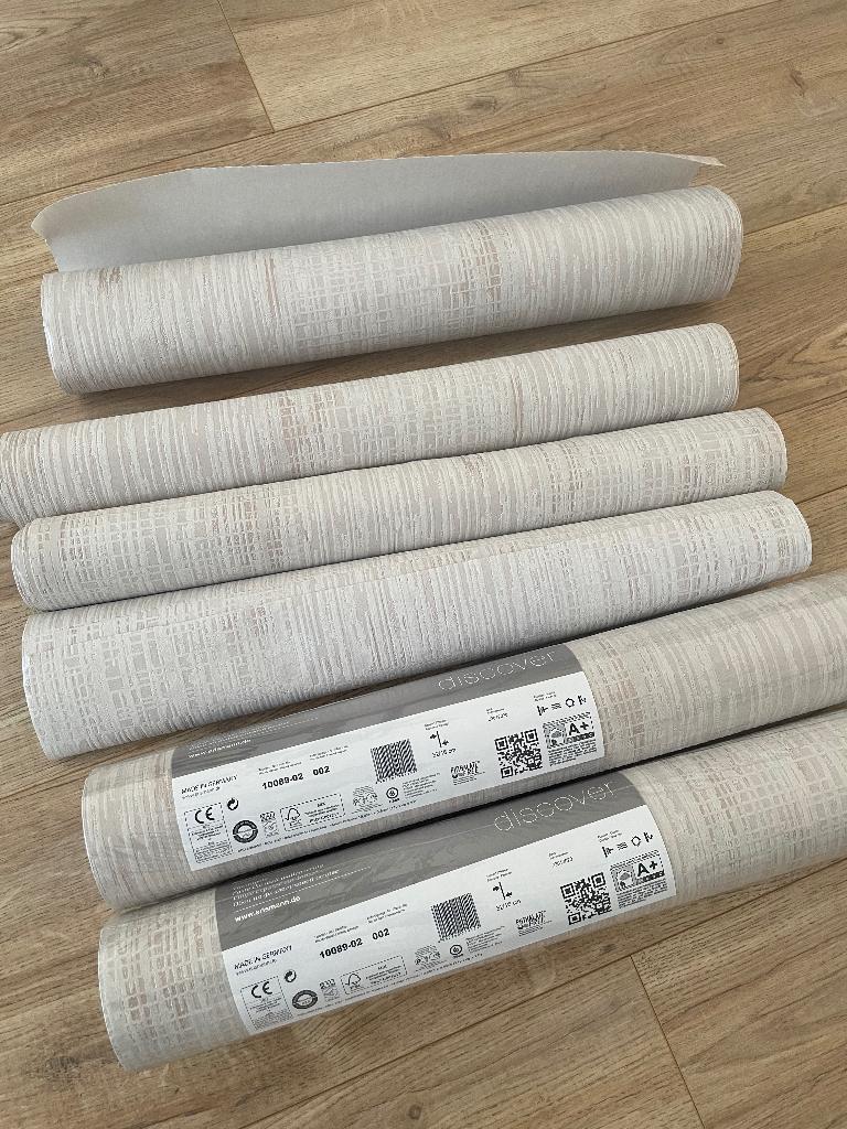 Behang rol van Erismann 10089-02 (nieuw), Ophalen, 10 tot 25 m², Beige, Een moderne, neutrale stijl met een lichte beige patroon.